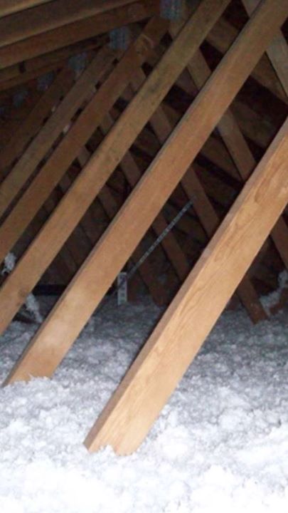 ToddInspections's tweet photo. Save on your energy bill this winter by having your attic inspected to make sure it is insulated correctly. https://t.co/BKujzVcAMS