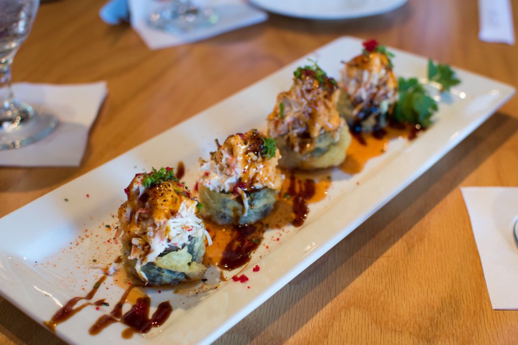 LRFoodcast's tweet image. New in @syncweekly: Already stellar at dinner, @KemuriBarakat serves up a brilliant lunch. syncweekly.com/news/2015/oct/…