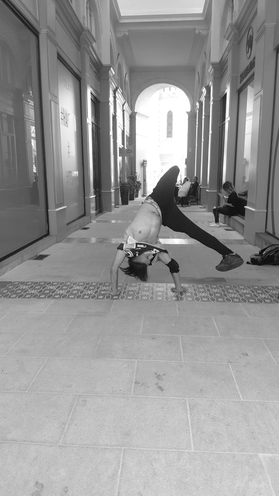 bboykid95's tweet photo. Good session Nantes #Nantes #training #session #bboy #bboyworld #NoJbebCrew https://t.co/NfXYOCkLkd