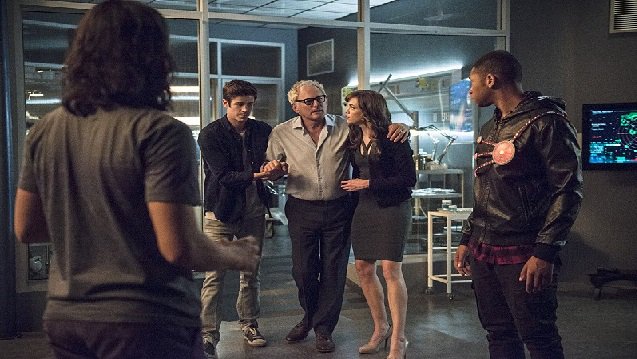 TheFlashFanTR's tweet photo. Jax mi Shark mı? Yeni bölüm incelemesiyle gelirmiş - https://t.co/Tw8qytH8o9 https://t.co/YxGkJS1NrY