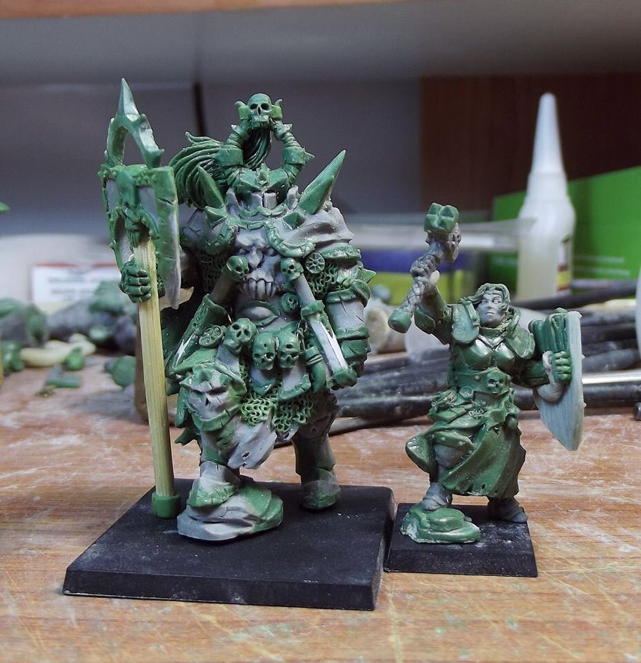 Miniatory's tweet photo. Two new stunning miniatures from Mom Miniatures #WIP #green https://t.co/HC8OMBK9B4