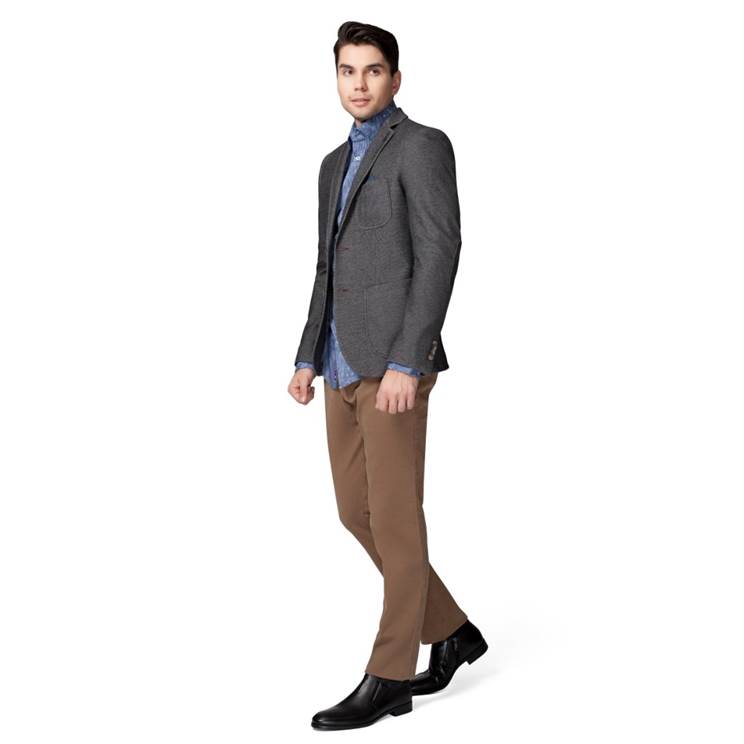 hcmodainfo's tweet photo. #hcmoda #TotalLook #preppy #Hattric #Zenux #Redmond https://t.co/nLHRHbctWl