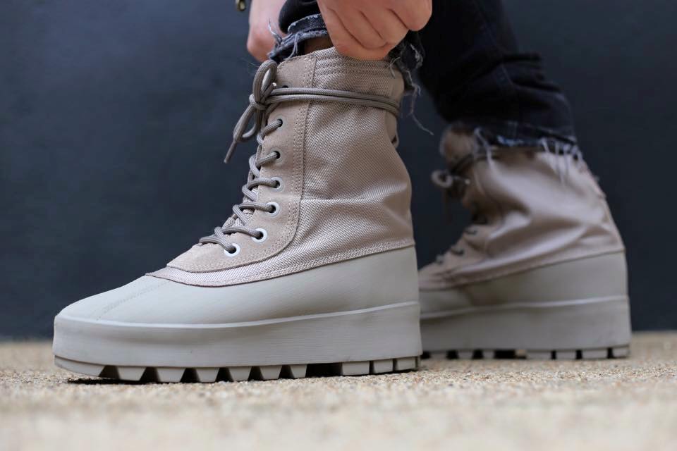 sneakyparis's tweet photo. Cop or Drop? Adidas Yeezy Boost 950. Date de sortie: 14/10/15 #IESEGSMM #YEEZY #ADIDAS https://t.co/zaF5Uv4nhl