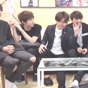 ryuchan_69's tweet photo. อะไรคือไร สลิปเปอร์คู่ ทำไมกรูถึงติ่งได้ขนาดนี้5555 กำลังอินจัด #junhyeok #dowoon #day6 #dojun https://t.co/ZymxeKelqx