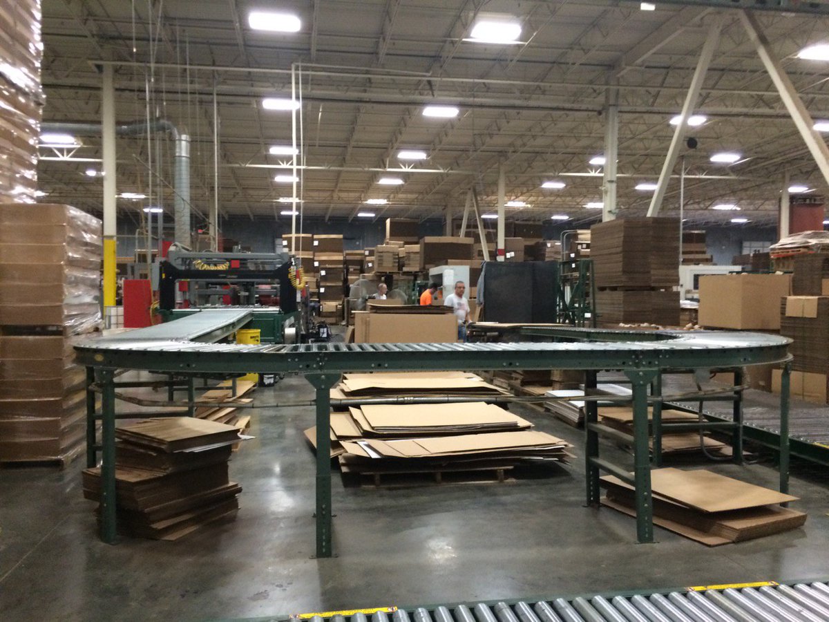 BettDominick's tweet photo. Great learning about the continually growing corrugated industry! @ClemsonGC #gcflexo https://t.co/TtcJjQQzov