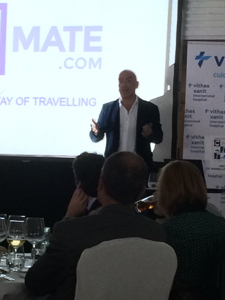 Acedotor's tweet photo. @SarasolaKike hablando en @citmarbella el #BeMatecom @RoomMateHotels ante 200 asistentes https://t.co/WiV0kROcfm