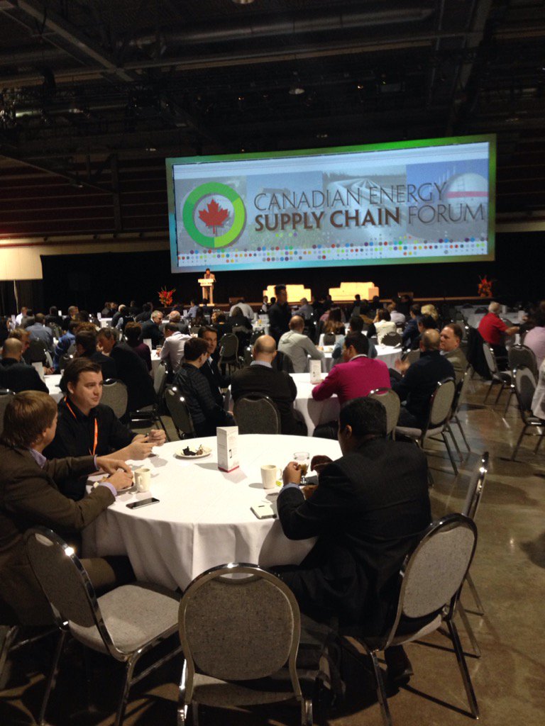 JWN_CESCF's tweet photo. Things are about to get started at the 2015 #CESCF! It's a full house this morning! What are you most excited for? https://t.co/eScXdL7hVk