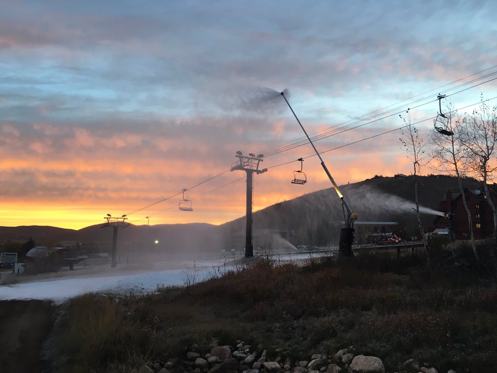 PCski's tweet photo. Snowmaking is underway and our forecast is calling for natural snow. #winterwednesday #oneparkcity https://t.co/DmGTNBqIqL