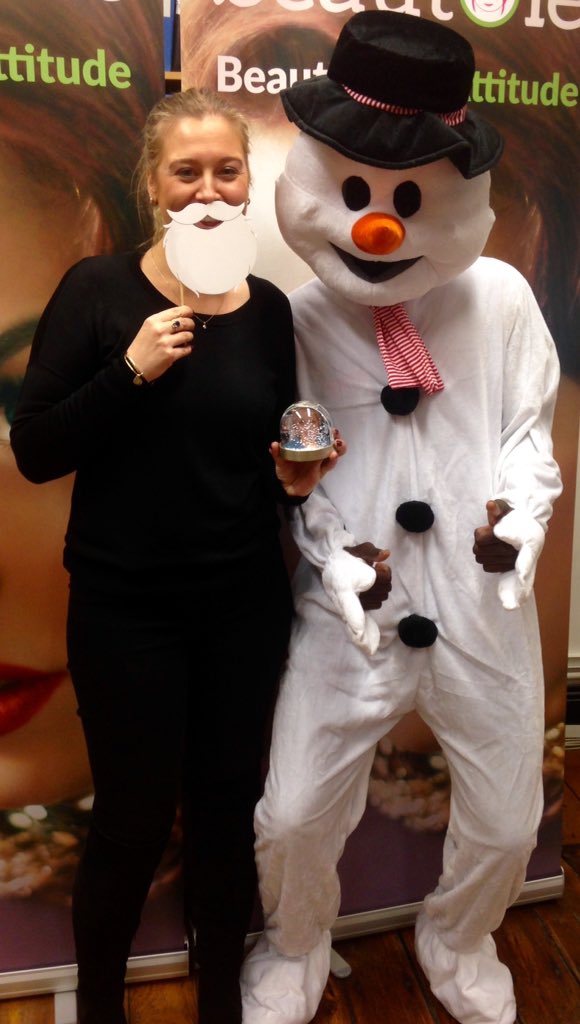 beautie's tweet photo. We met Frosty thanks to @photobox! We hope he doesn't melt before festive season really kicks off #photoboxmagic https://t.co/vt9RwMECof