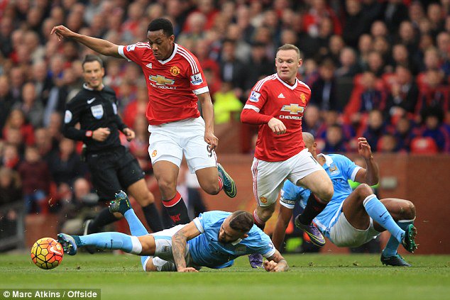 Ogden: LvG mempertimbangkan untuk mengistirahatkan Wayne Rooney, Chris Smalling dan Anthony Martial.