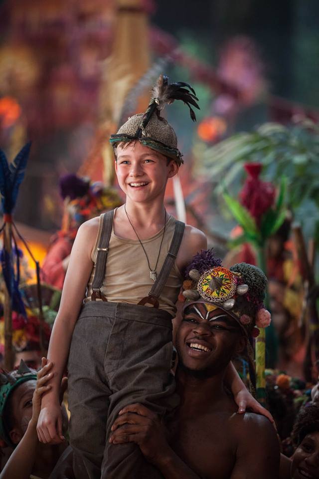 WarnerBrosSpain's tweet photo. Hoy es el día perfecto para ir al cine y disfrutar de #PAN (Viaje a Nunca Jamás), #ElDesconocido o #BlackMass https://t.co/KNTokIPd8Y