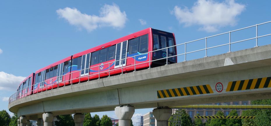 BdailyLondon's tweet image. 48-hour @RMTunion strike to hit @LondonDLR bdai.ly/DNVU #transport #londonrail