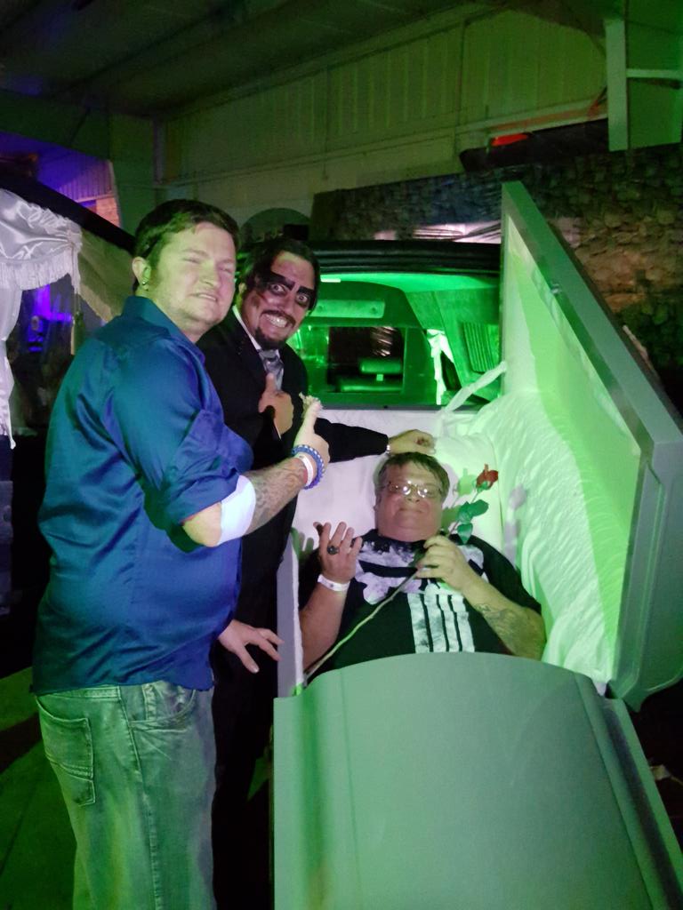 DeadXRadio's tweet photo. The CW'S 44 DPB2  With @SeanRowanDXR and @PatWebbDXR https://t.co/wBTJp69Q45