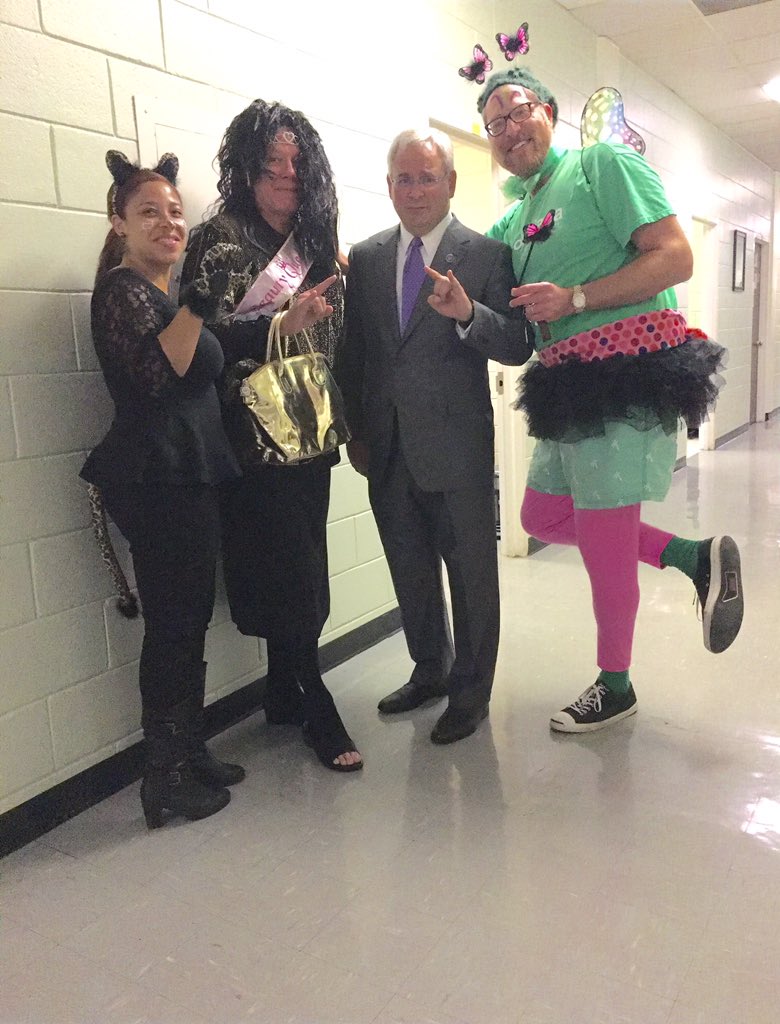 DrJBHenderson's tweet photo. Disturbing: these are faculty...PSYCHOLOGY faculty! At least it's for a good cause. @empowernepgirls 😈 @nsula https://t.co/HD6SfMiFy9