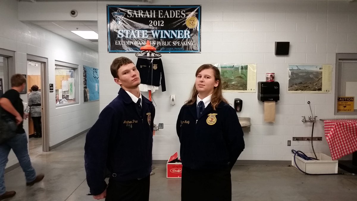 Ruddy_Redhawks's tweet photo. When your FFA President and Vice President run a tight ship!!!! #AmplifyFFA #collinsFFA https://t.co/GbTWWrY3z6