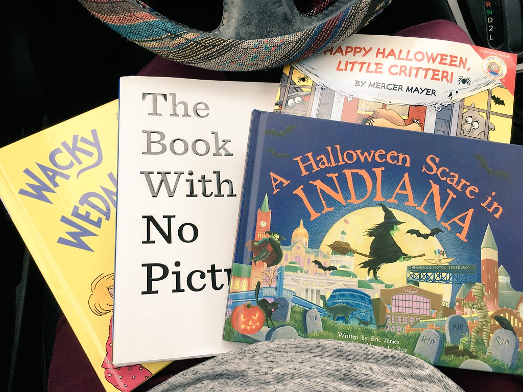 dakotarelyn's tweet image. When the biggest problem of the day is choosing the book you wanna read to your kindergarteners.#ElementaryEdMajor