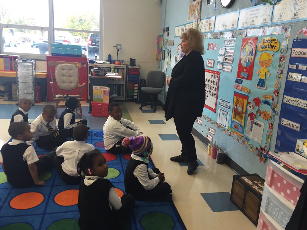 IndyOEI's tweet photo. #indyprep students are ready to learn @ICANSCHOOL @JasonStragand https://t.co/SHXkiJiP8K