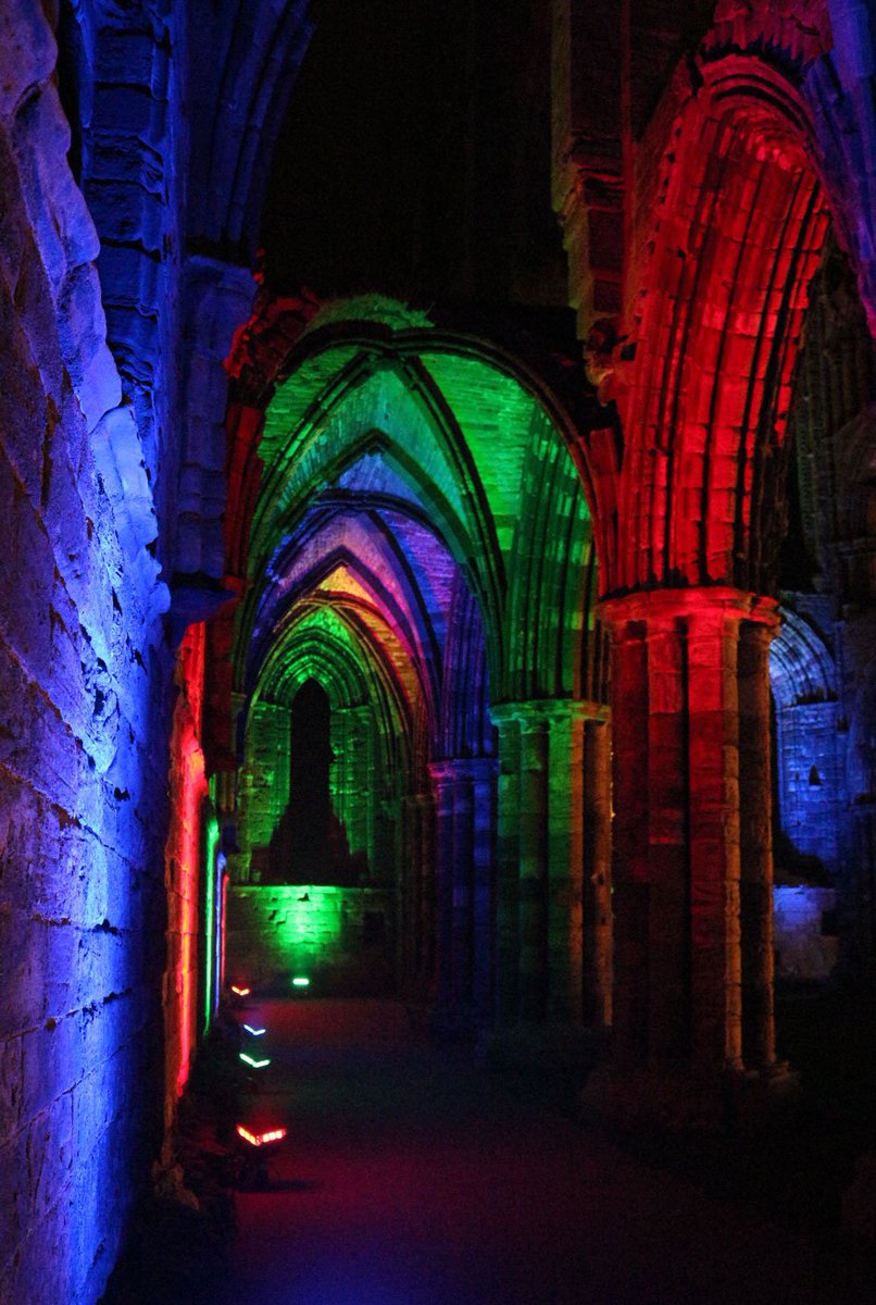 EnglishHeritage's tweet photo. See the dramatic illuminations @WhitbyAbbey from tonight until Saturday. Booking is advised! https://t.co/cwXjjnLeo7 https://t.co/hezh3XaSuF