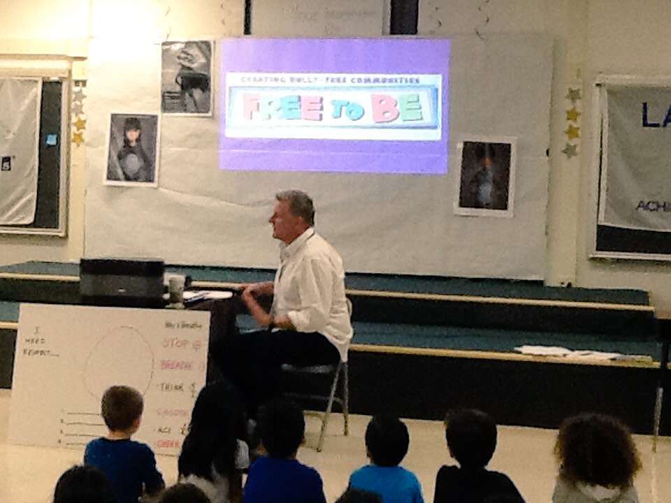 ssiglerLPS's tweet photo. Free to Be: Assembly Respect Yourself &amp; Others @ssiglerLPS @PVSDCamarillo #PVShares #pvsdshares #lasposascamarillo https://t.co/ZWbyU9TwbX