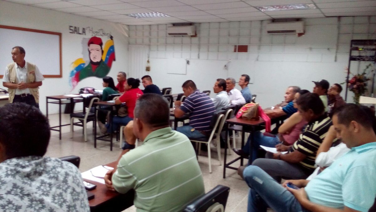 CiaraTachira's tweet photo. #Ahora: Jornada de Socialización Agricultura Familiar Comunal, #REDSAT .@CiaraMinPPAT .@MinPPAT https://t.co/TOKTaDPMds
