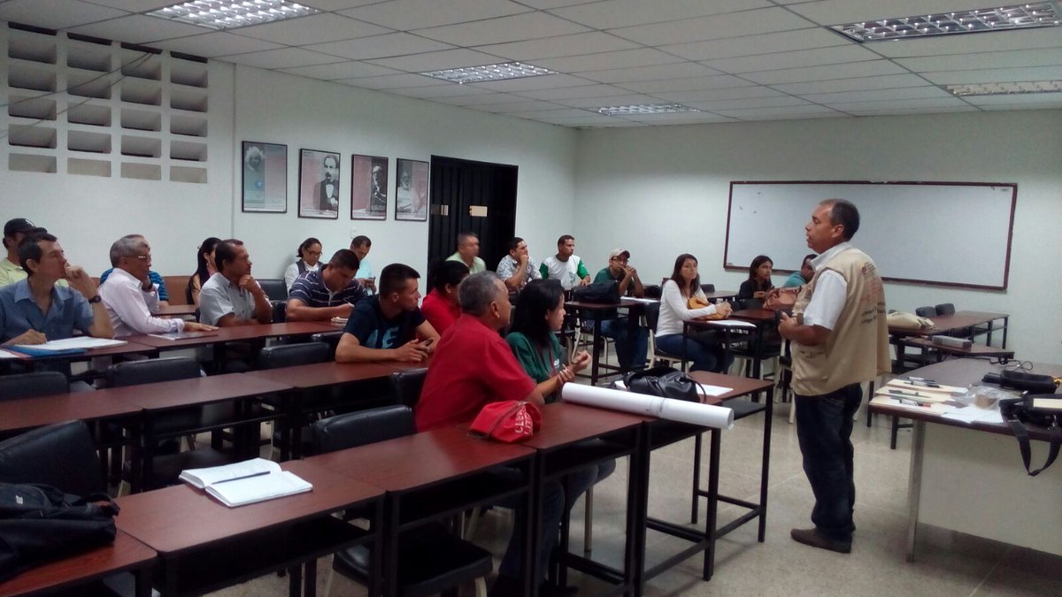 CiaraTachira's tweet photo. #Ahora: Jornada de Socialización Agricultura Familiar Comunal, #REDSAT .@CiaraMinPPAT .@MinPPAT https://t.co/TOKTaDPMds