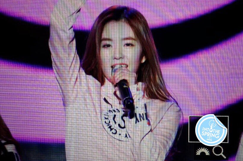 itspring_0329's tweet photo. 151028 서울브랜드 #아이린 preview! 수고했어요 ❤️ https://t.co/vOdAp3Pkxa