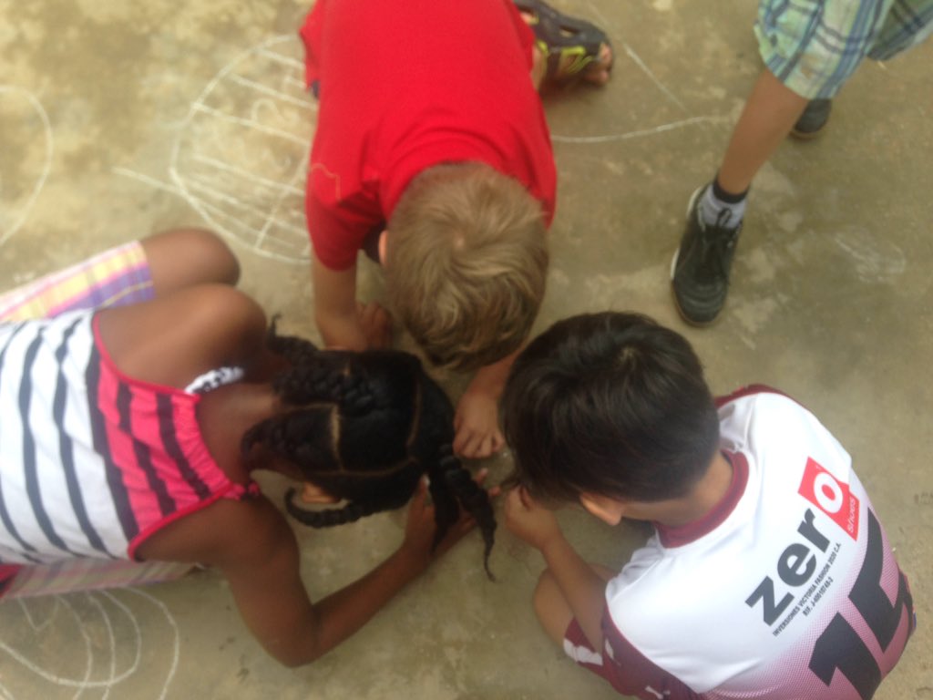 LasTerrenasIS's tweet photo. Student started science experiment at recess. Foster #curiosity #LTIS #LasTerrenasInternationalSchool https://t.co/RtL8bxgoAB
