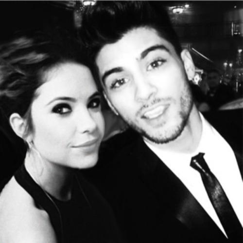zmalikguns's tweet photo. 1 ano e 1 mês 💫 te amo muito benção ❤ https://t.co/6f3OZbkhys