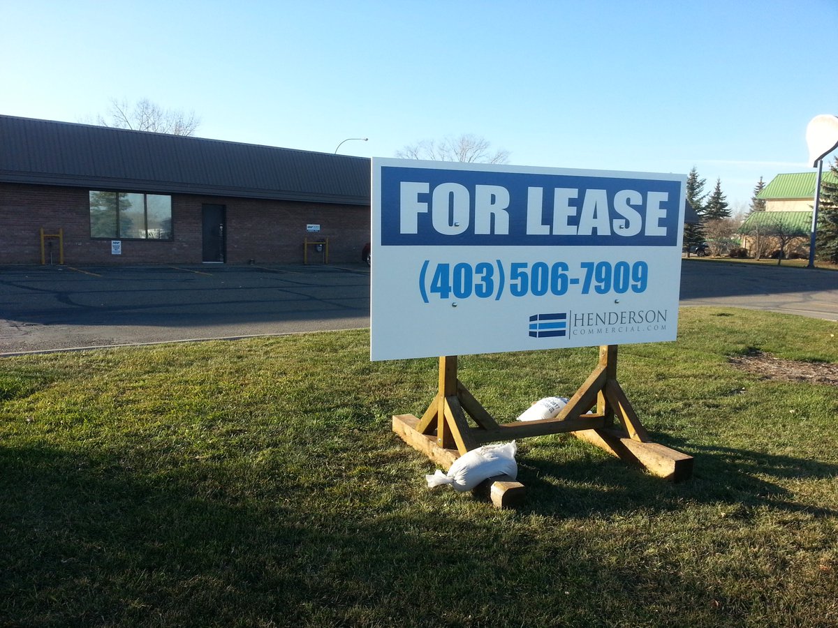 Henderson_Comm's tweet photo. New Space available for lease in Lacombe! 1,500sf, 2,000sf or 3,500sf.  Excellent exposure on Hwy 2A! https://t.co/z1T7tO9usw