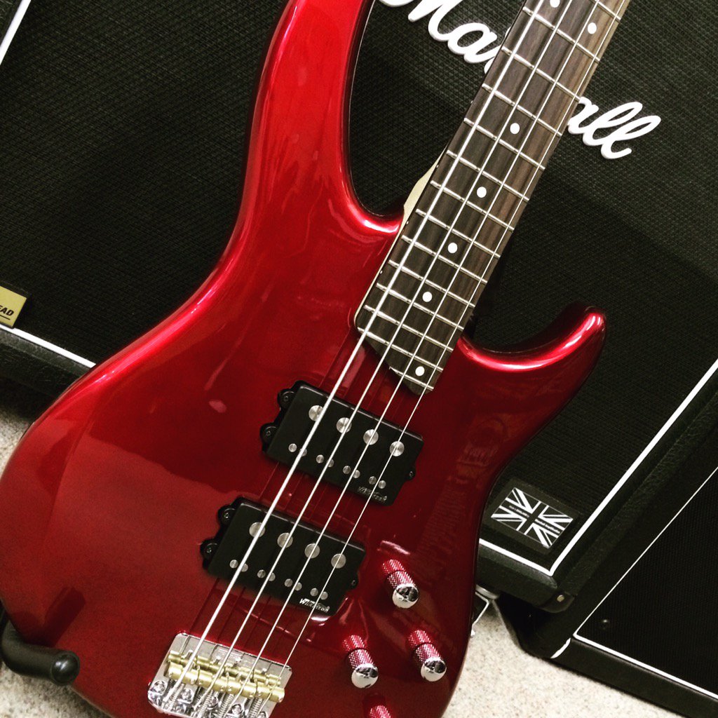 MORMUSIC's tweet photo. #Vintage #vintageguitar #vintagebass #wilkinsonpickups https://t.co/4XXFtBJ4dk https://t.co/TjyLzY84Vf