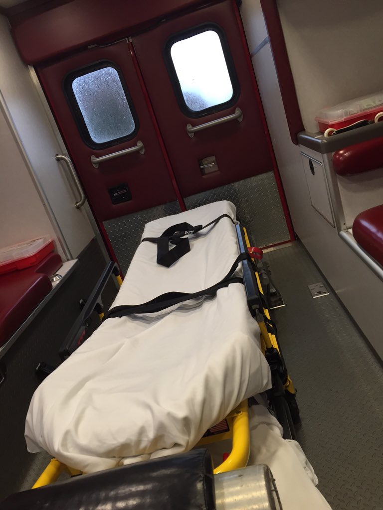 Britney7x27's tweet photo. Doing that clinical thing today. #paramedic #EMS #thfd #medic8 https://t.co/mDkpLMBq2s
