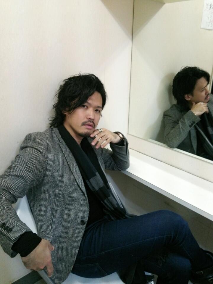 ピスタチオ伊地知 ピスタチオ伊地知改め 元ｎｏ １ホスト嵐がお客様の恋愛相談にのるライブ ありがとうございました 恋に悩める姫様がいる限り ホスト嵐はまた現れることでしょう 明日からはまたピスタチオ伊地知に戻り ますっと