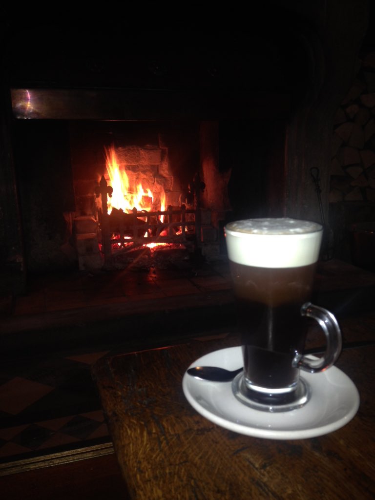 SPEARorg's tweet image. Enjoying a bit of atmosphere to keep us going today on our team away day getting ready for 2016 @mittonhall