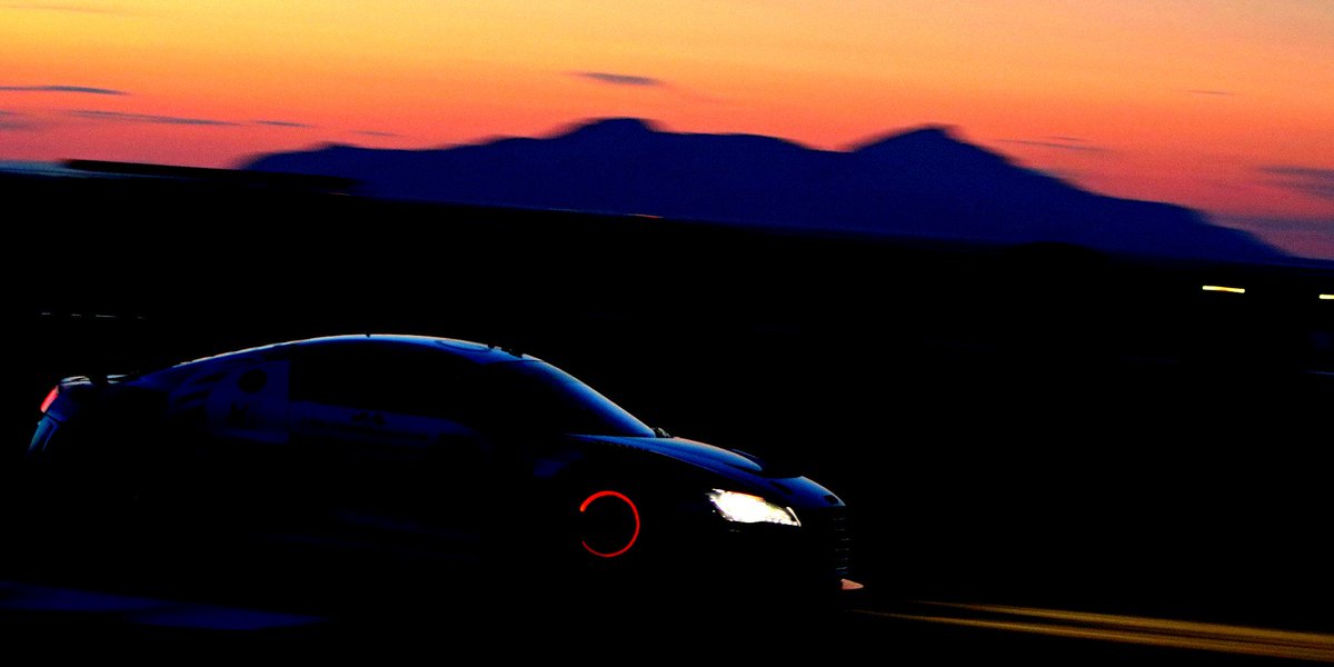 AudiOfficial's tweet photo. Nocturnal. #Audi #R8 https://t.co/ljVx0zYUAP