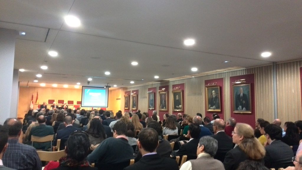 AAJValladolid's tweet photo. El salón de actos del @icavalladolid a rebosar en la Jornada sobre «El nuevo baremo del automóvil». https://t.co/DMw0b9Ai5a
