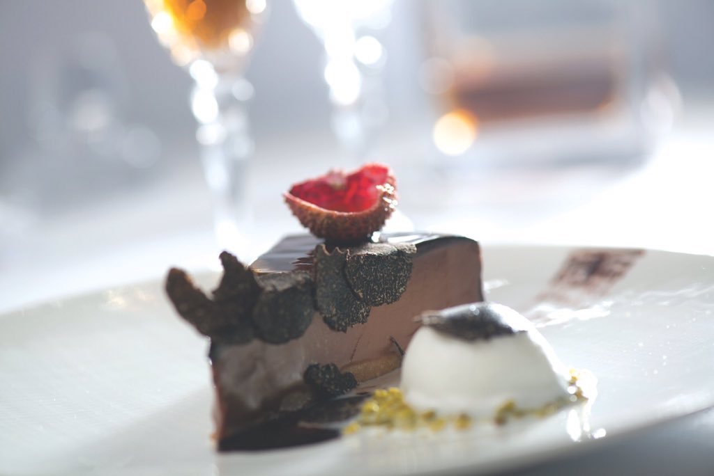 Every day should be #NationalChocolateDay <a href="/theivybaltimore/">The Ivy Hotel</a> #magdalenabaltimore
