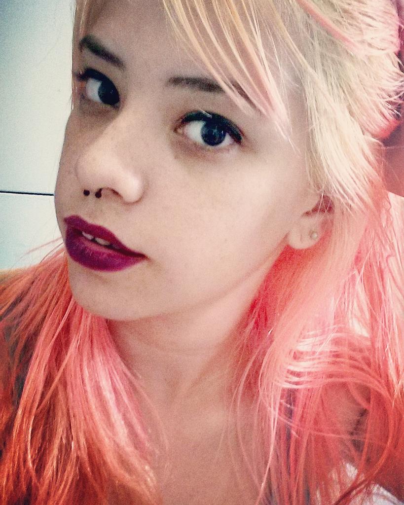 Era pra ser um platinado, q do nada virou rosa