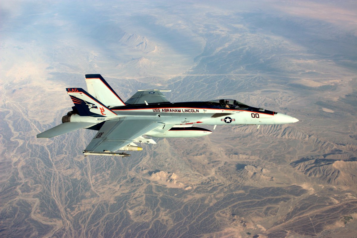 Kevin Tritch went from Top Gun to top tech <a href="/Microsoft/">Microsoft</a>: military.microsoft.com/2015/10/sonic-… #MilitaryJobs #WeStillServe