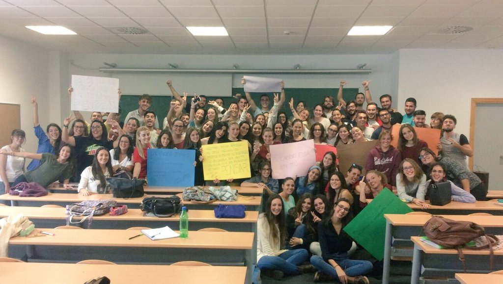PuestodSuenosUS's tweet photo. Hoy hemos estado con el Grupo 8 de 1° Ed. Primaria de la US trabajando nuestro proyecto! Gracias a todas y todos!! 😁 https://t.co/0As6hXo9e1