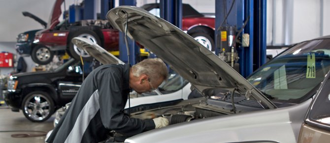 CascadeAutoCtr's tweet photo. If your vehicle is due for a tune-up, stop by our Service Department today! https://t.co/WeuYRMdnAA https://t.co/KjazTPTt2j