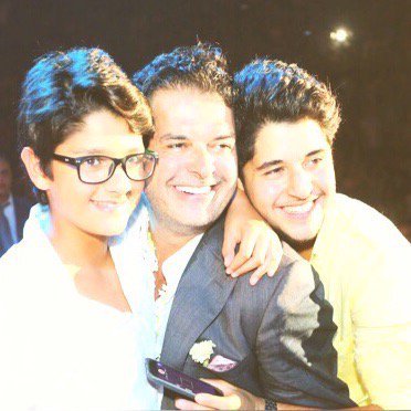 bellanancy19's tweet photo. @raghebalama
❤️ #AmazingThrowback to #Carthage Concert #Tunisia #3_angels Khaled & Louai Alama & #RaghebAlama https://t.co/KpBrvf7nl2
