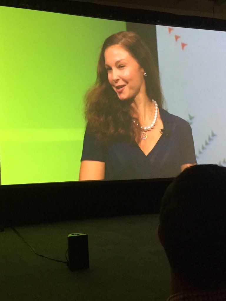 TuiTweetz's tweet photo. 3 parts of every great story: Self us &amp; fierce urgency of now @blackbaud #bbcon2015 @AshleyJudd https://t.co/VXHW5elWnS