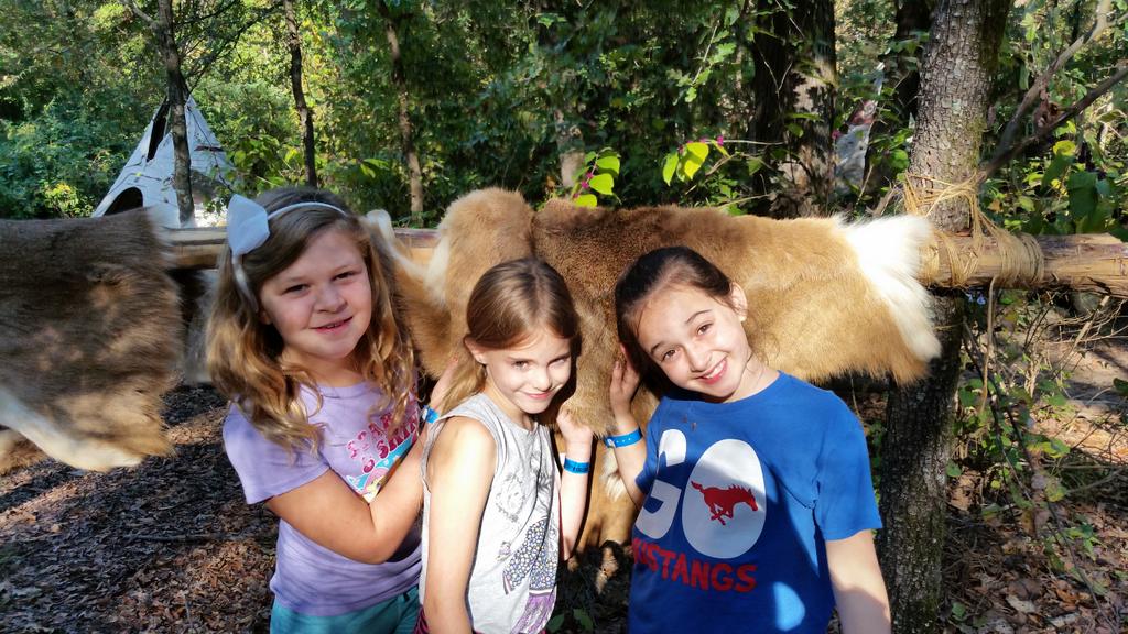 BESEccleston's tweet photo. Sky Ranch makes the learning real.#learningisfun @BESEccleston @BesTexans https://t.co/IsCOwVxJ4Q