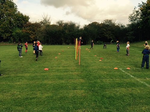 Juniorsharksrug's tweet image. Thankfully this afternoon we got outside and enjoyed some great rugby,well done Sharks😃#lovethemud