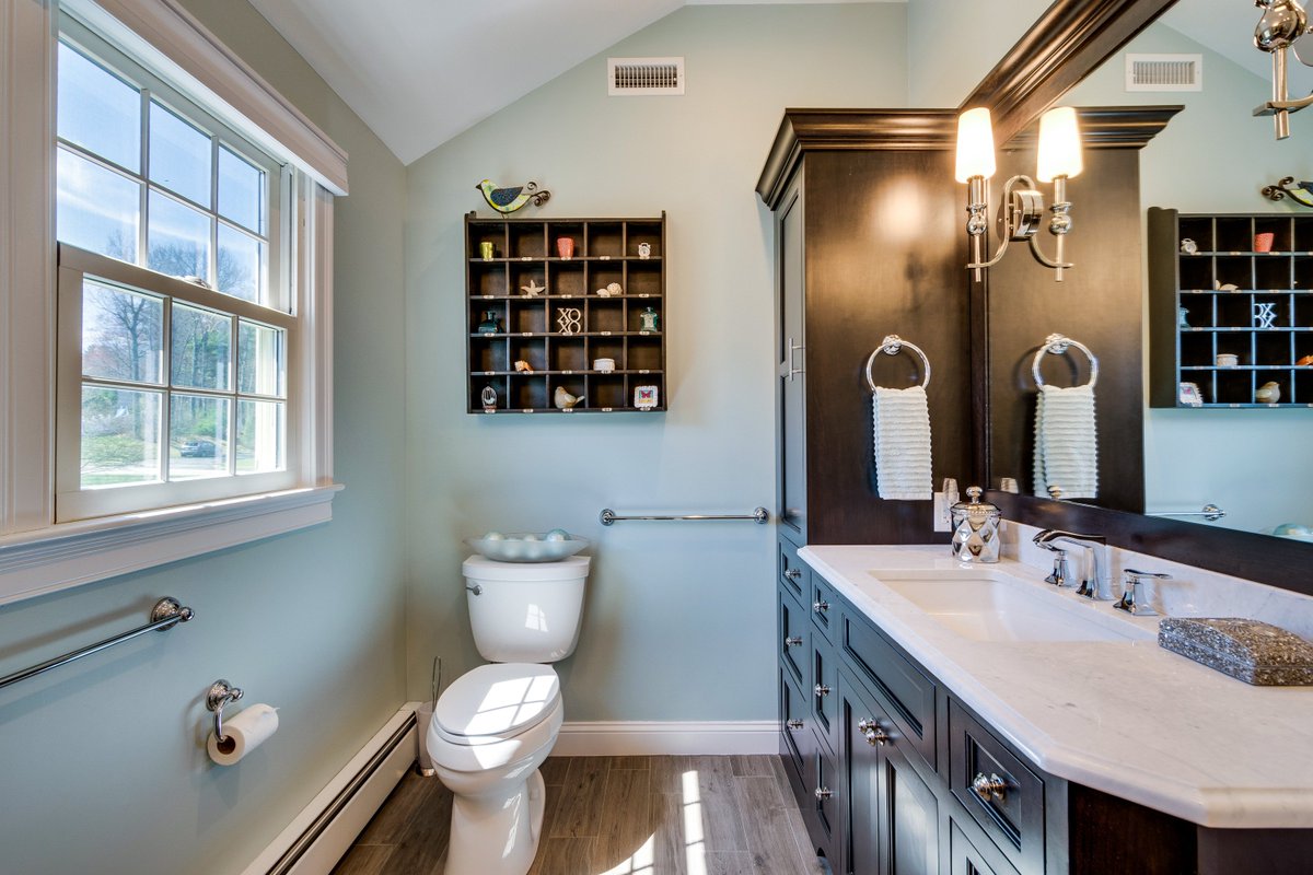BarnesBuilding's tweet photo. Check out these pics from a completed Master Bathroom project in Shrewsbury! #bathremodel https://t.co/Kxg7BAMzxU