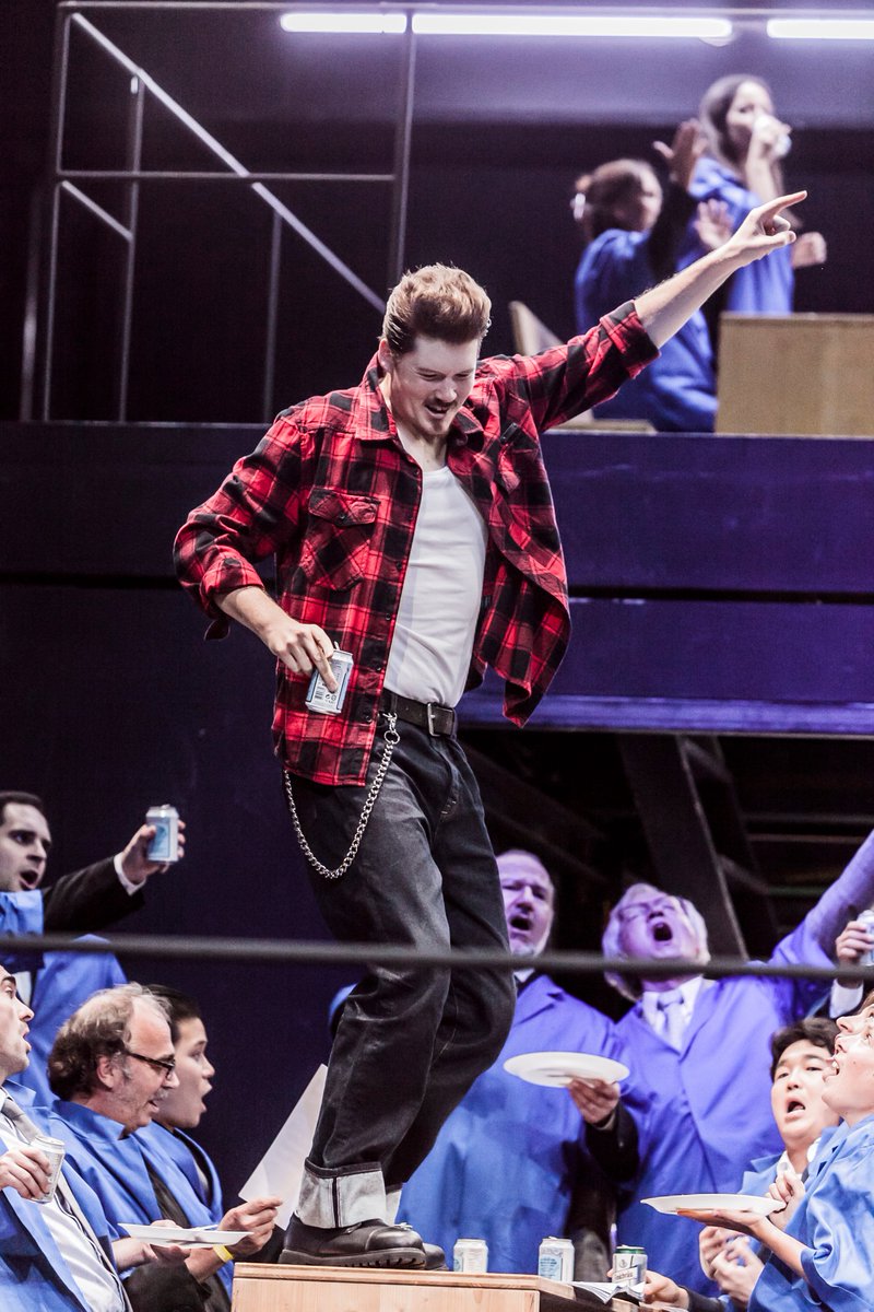 theaterRGNSBRG's tweet photo. »Drum lustig, Gevattern und Nachbarn, stosst an...« #HansHeiling heute 19:30 @theaterRGNSBRG https://t.co/N18U4rpTAE https://t.co/3hQ4W9hPFn