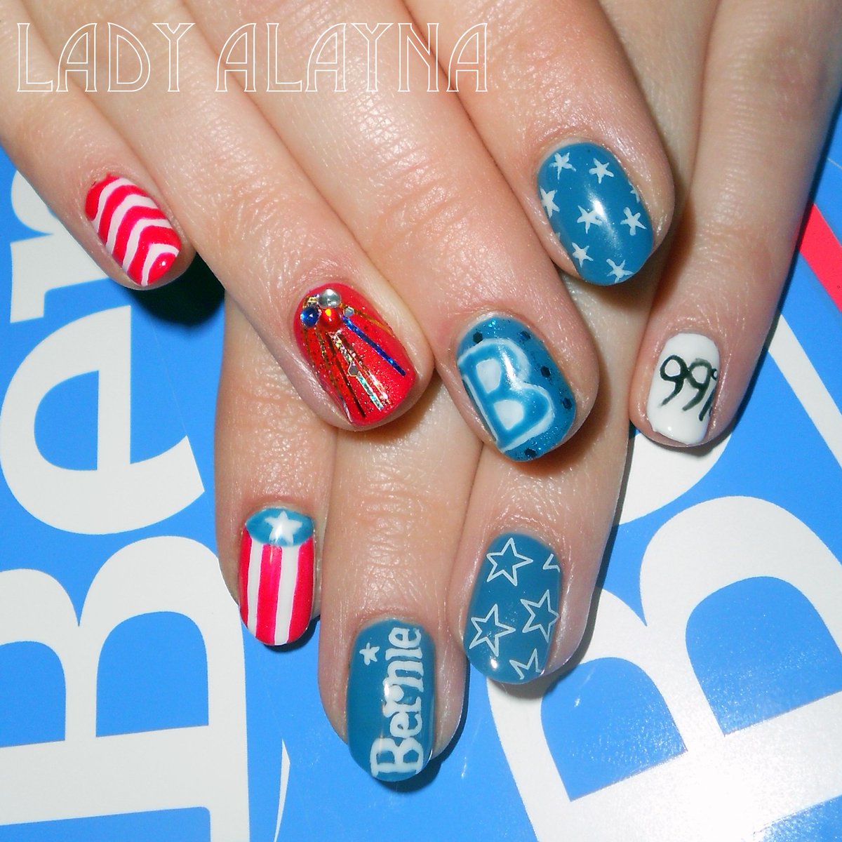 nailsmag's tweet photo. This nail tech is showing her love for @SenSanders with #nailart https://t.co/kzh290K54N #FeelTheBern #electionnails https://t.co/85ZxdLgEPv