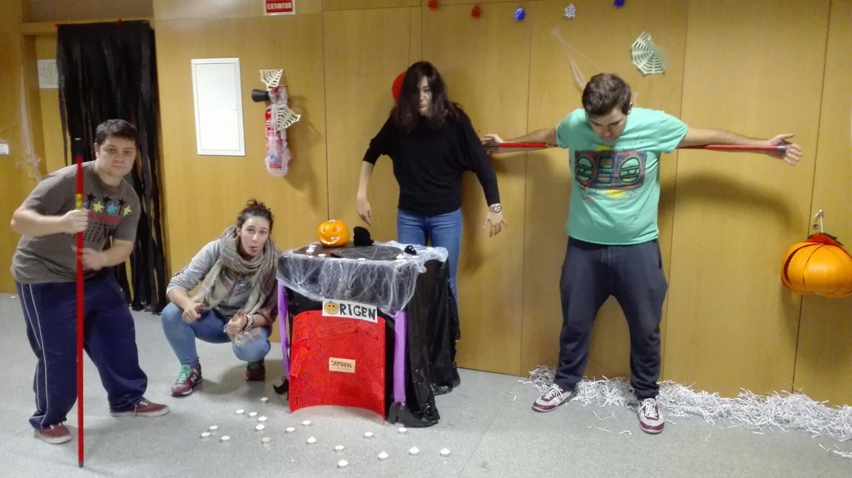 CiclosFerrari's tweet photo. #PorfinterminamosladecoracióndeHalloween
#Magníficadecoración #Fantásticoscompis
(Rebeca) https://t.co/faAxMdwg3g