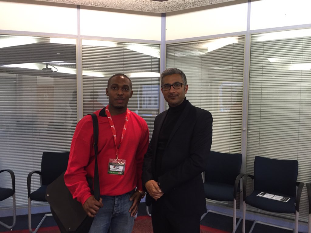 digital_khawar's tweet photo. Pleasure to meet Jhannon Fanus @DDMgmt at #DigiTech2015 today - we talked about 'Human Carbon Units' https://t.co/lSaARtCxVk