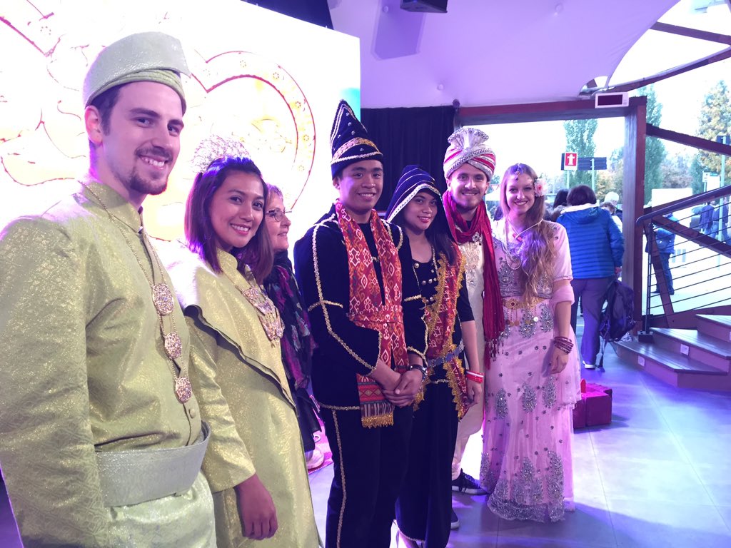 Msia_Pavilion's tweet photo. Be sure not to miss our very last fashion show on Friday from 2.30 pm! Only at #malaysiapavilion https://t.co/BL8ZD48vsk